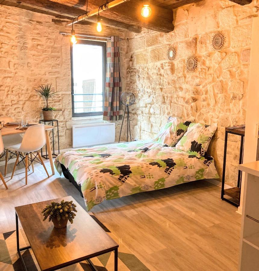 Immeuble 3 Apparts Centre Historique St Gilles Maisoncarreeconciergerie サン・ジル エクステリア 写真