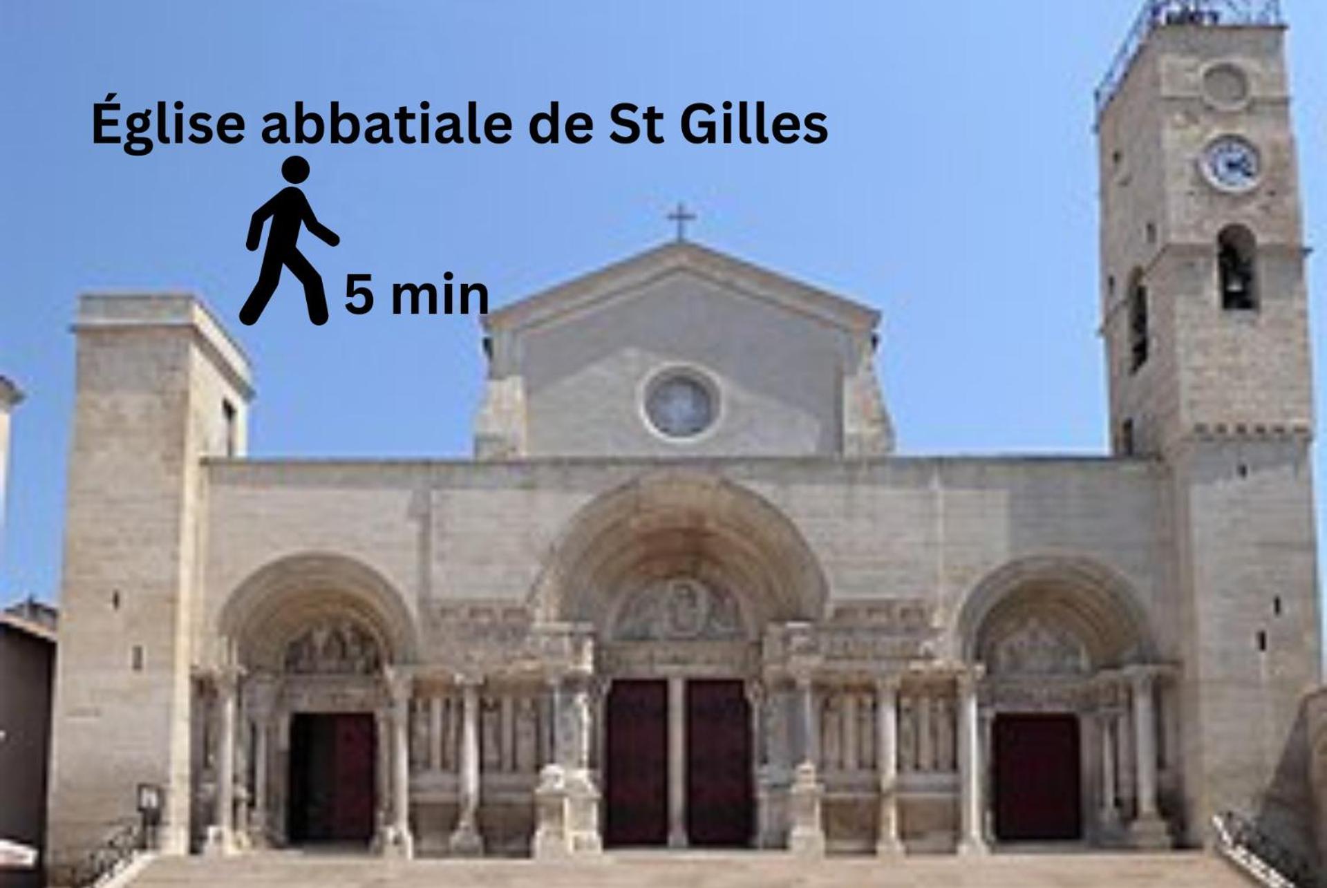 Immeuble 3 Apparts Centre Historique St Gilles Maisoncarreeconciergerie サン・ジル エクステリア 写真